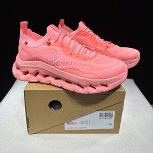 Brand new On昂跑 x LOEWE Cloudtilt women's sports shoes for casual running, availa
